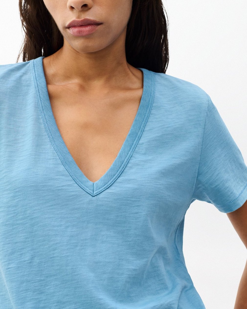 The Slub Vee - Fog Blue - Image 5
