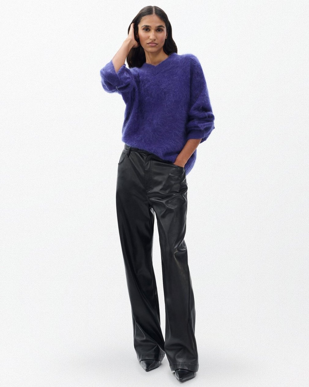 Jada Brushed Cashmere V-Neck Sweater - Dark Blue - Image 3