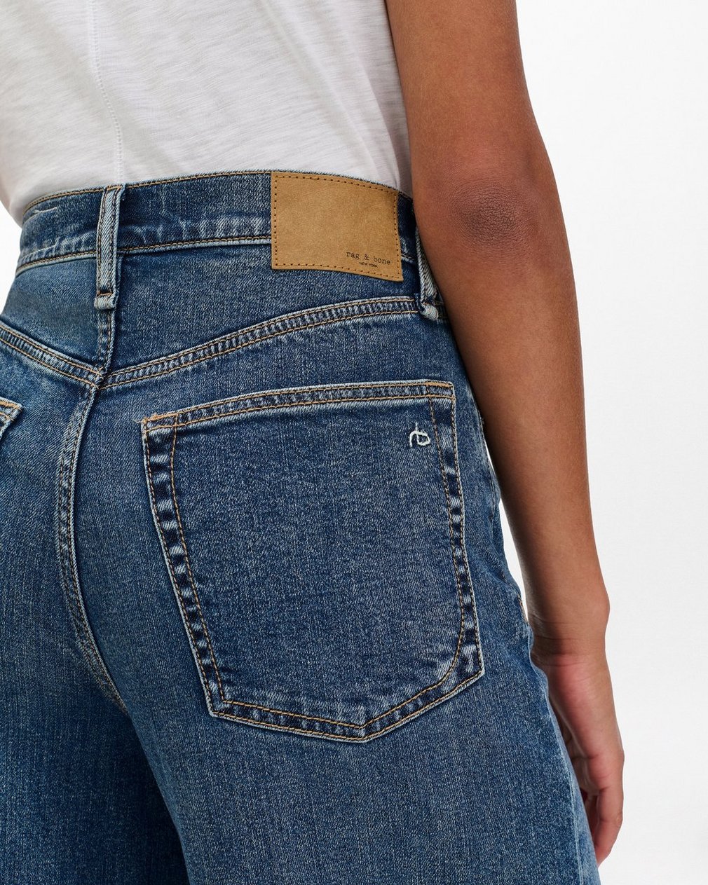 Sofie Cuffed Wide-Leg Jeans - Lee - Image 5