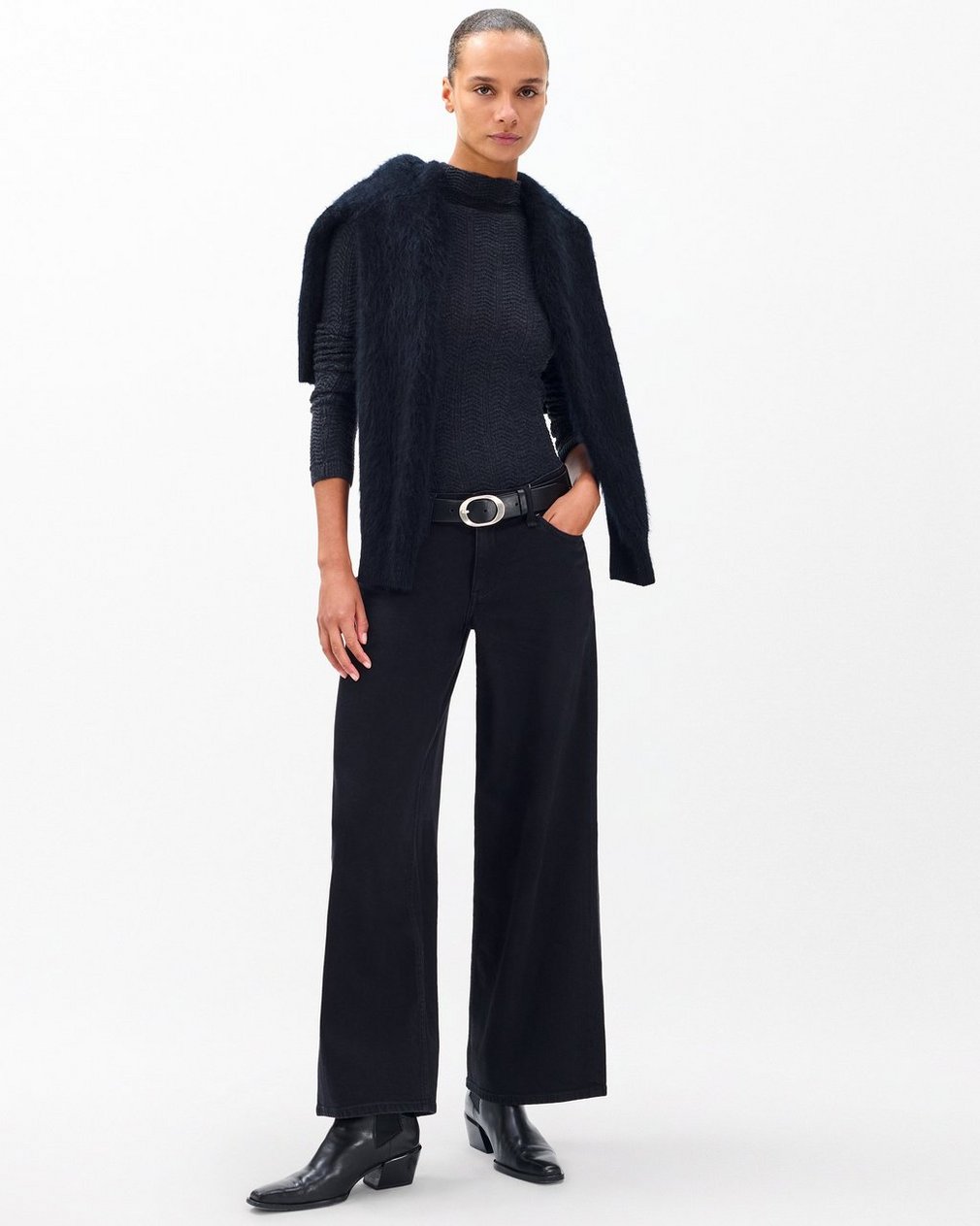 Aiden Wide-Leg Jeans - Black - Image 3