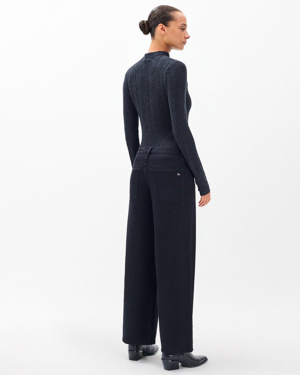Aiden Wide-Leg Jeans - Black - Image 5