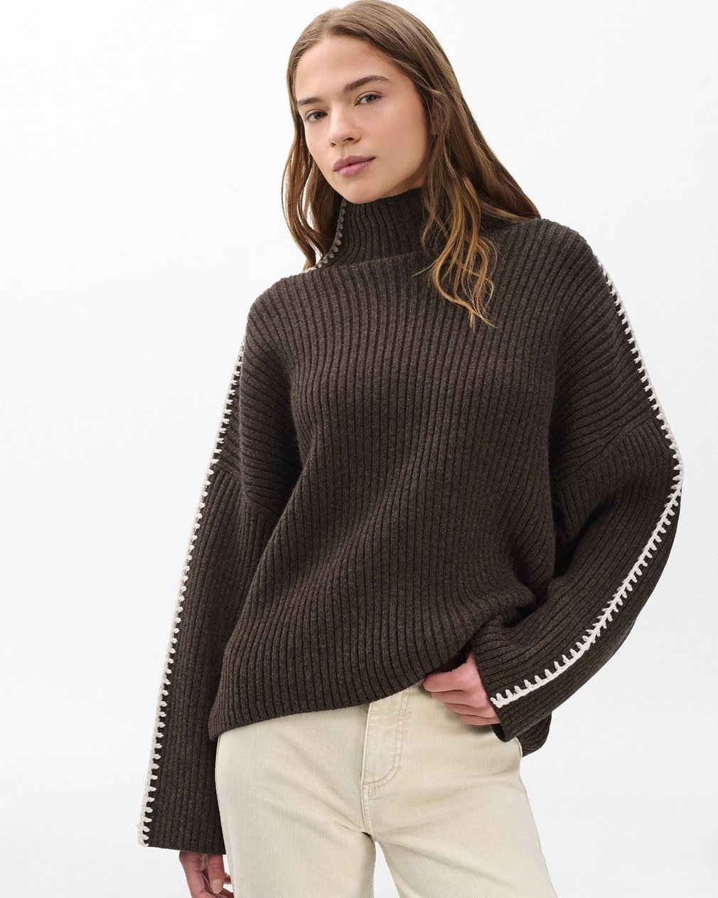 Ingrid Wool Turtleneck - Brown