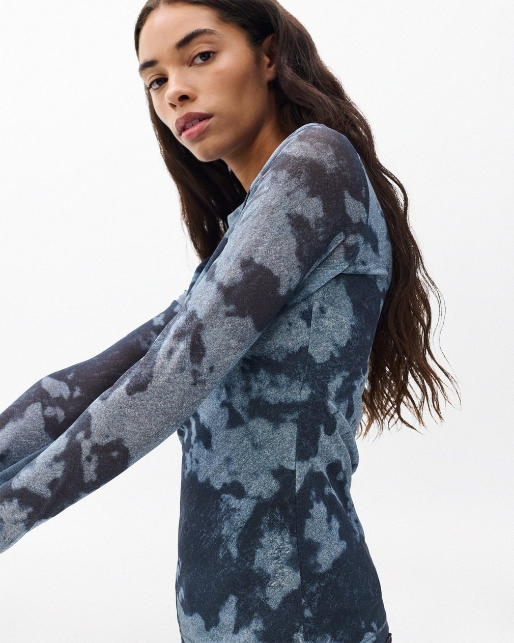 Yana Stretch Mesh Tee - Silver Multi - Image 5