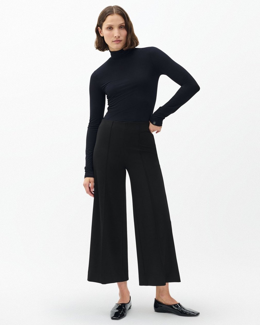 Irina Wide-Leg Culotte - Black - Image 3