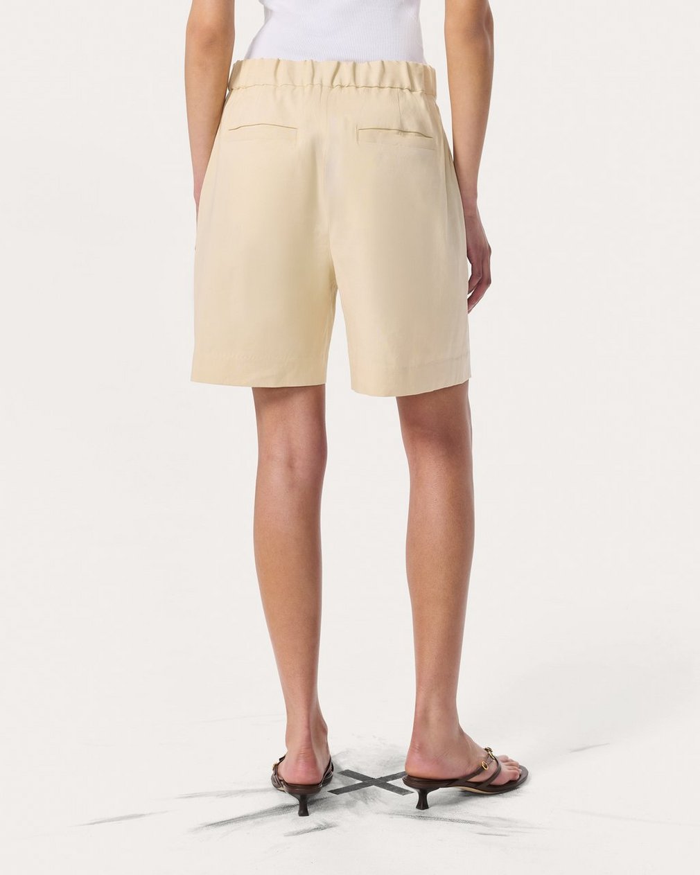 Leona Linen-Blend Shorts - Light Tan - Image 6