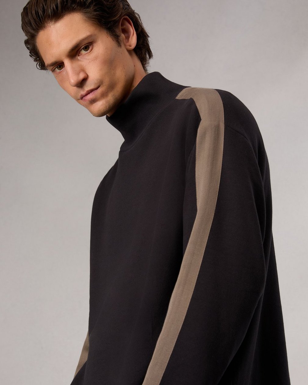 Mockneck Sweatshirt - Black - Image 6